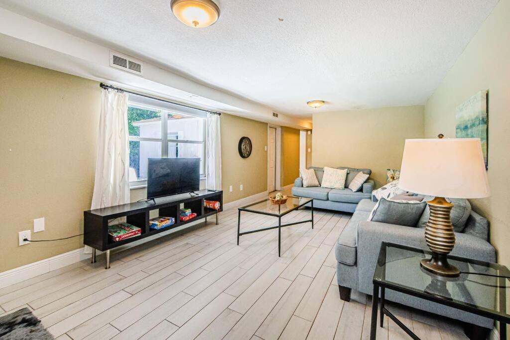 Beautiful Pool House In Old Seminole Heights! Villa Tampa Luaran gambar